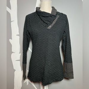 Columbia Criss Cross Cowl Neck Pullover Stripes & Polka Dots Black White Size S